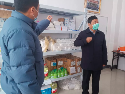 Supervisão reforçada Visitando a cidade de Xian para construir uma barreira firme contra a epidemia nas empresas